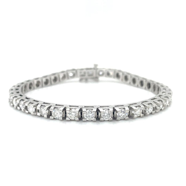 Estate white gold and diamond tennis bracelet