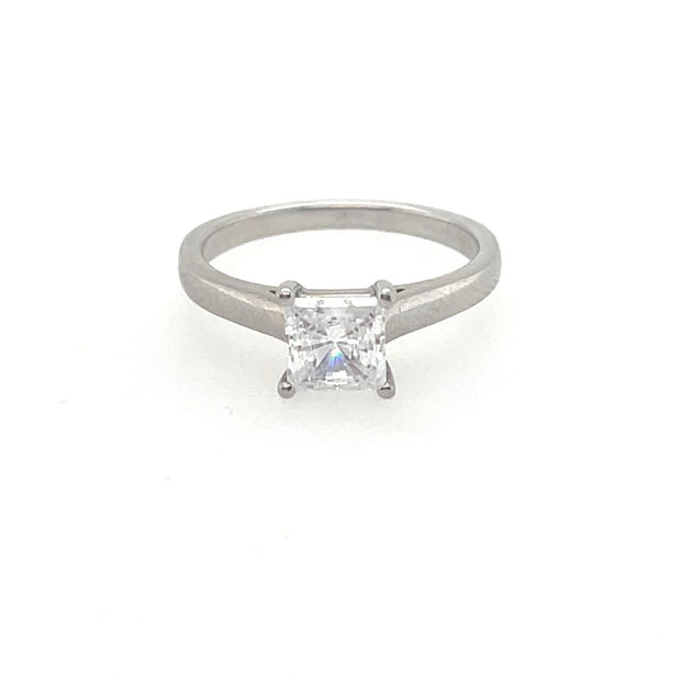 18k White Gold Solitaire Diamond Engagement Ring