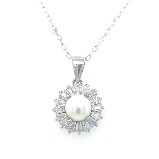 Estate sterling silver pearl pendant