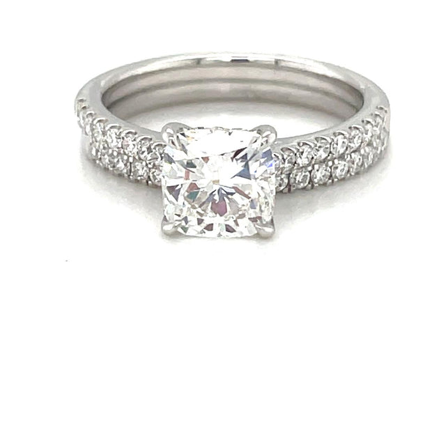Lab Grown Diamond Engagment Ring