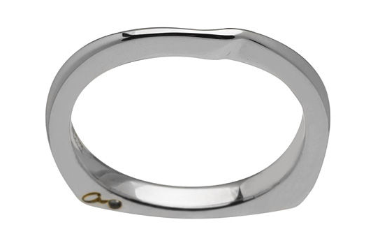 18K White Gold Contoured Wedding Band Featuring European Shank