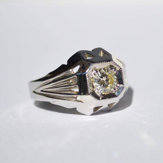 18K White Gold Diamond Solitaire Ring