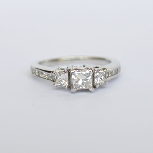 14K White Gold Diamond  Engagement Ring