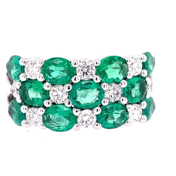 18K White Go-ld Diamond and Emerald Ring